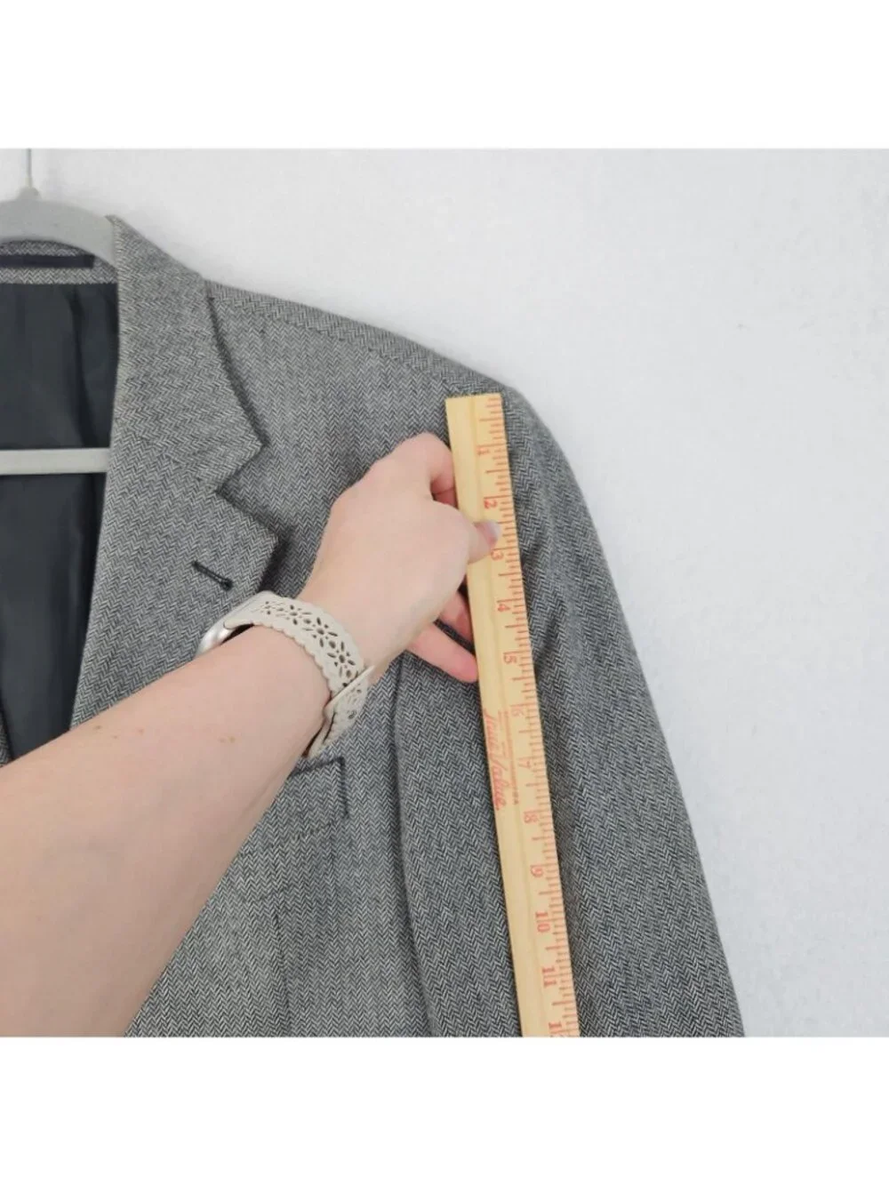 Hiltl Jacket Mens EU 52 US 42 Gray Wool Herringbone Blazer Sport Coat Two Button